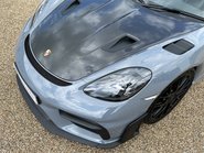 Porsche 718 CAYMAN GT4 RS PDK 32