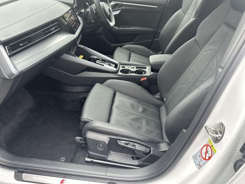 Audi A3 1.5 TFSI 35 S line Saloon 4dr Petrol S Tronic Euro 6 (s/s) (150 ps) 1 Owner 37