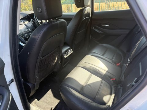 Jaguar E-Pace S 12