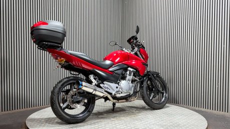 Suzuki Inazuma 250 Naked Petrol Manual (25 ps) 2