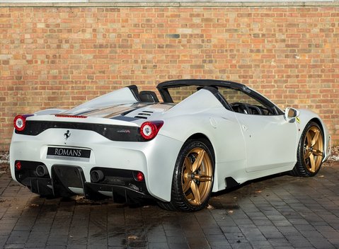 Ferrari 458 Speciale Aperta 7