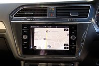 Volkswagen Tiguan Allspace LIFE TSI DSG 29