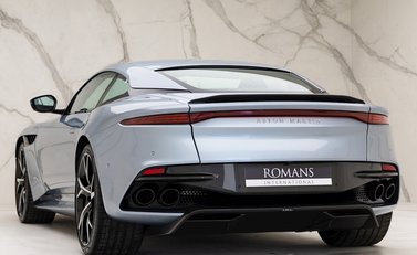 Aston Martin DBS Superleggera 3