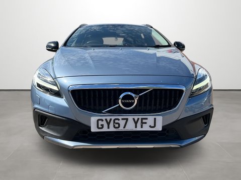 Volvo V40 T3 [152] Cross Country Pro 5dr Geartronic 7