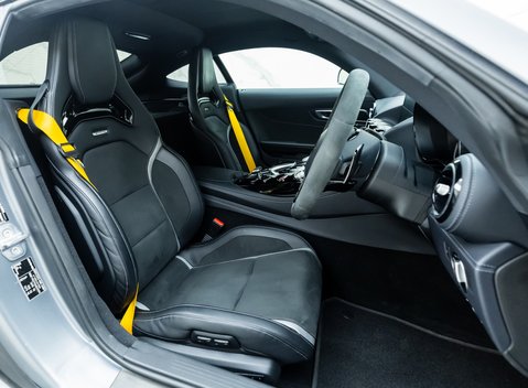 Mercedes-Benz AMG GT R Premium 11
