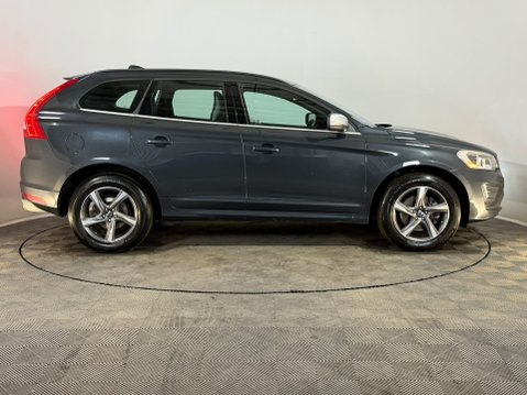 Volvo XC60 D4 R-DESIGN AWD 4