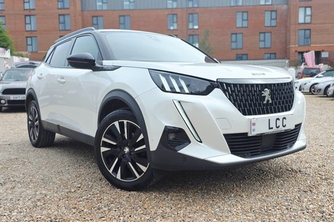 Peugeot 2008 1.2 PURETECH S/S GT LINE STUNNING CAR! APPLE CARPLAY! ANDROID AUTO! 2