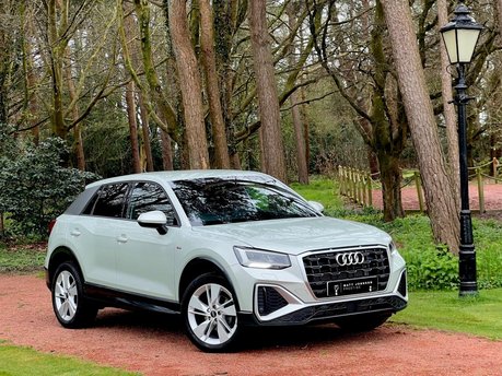 Audi Q2 TFSI S LINE