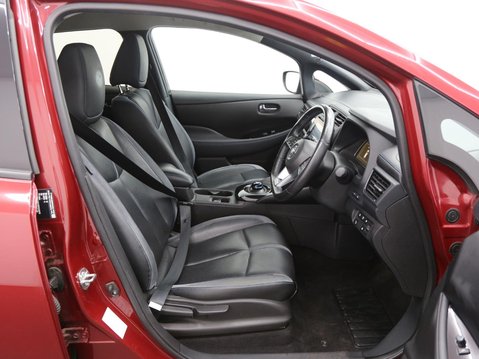 Nissan LEAF 40kWh Tekna Auto 5dr 21