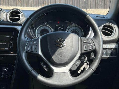 Suzuki Vitara SZ-T BOOSTERJET MHEV 36