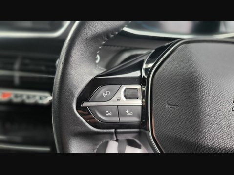 Peugeot 2008 PURETECH S/S ALLURE PREMIUM 22