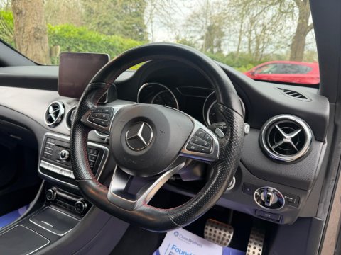 Mercedes-Benz GLA 2.1 GLA220d AMG Line (Executive) 7G-DCT 4MATIC Euro 6 (s/s) 5dr 33