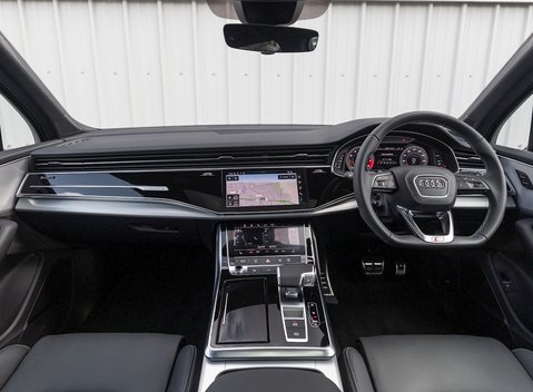 Audi SQ7 20