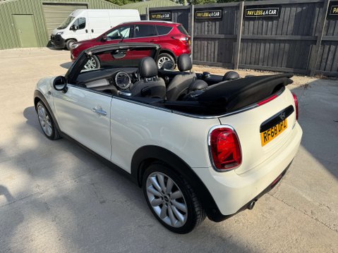 Mini Convertible 1.5 Cooper 2dr 15