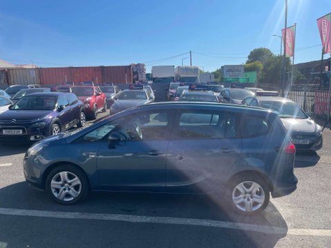 Vauxhall Zafira 1.4 Zafira Tourer Exclusive T 5dr 26