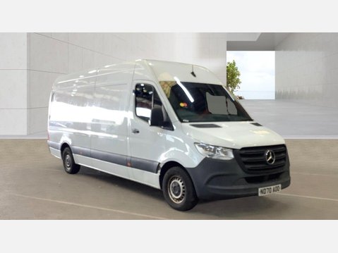 Mercedes-Benz Sprinter 2.0 315 CDI Progressive RWD L3 H2 Euro 6 (s/s) 5dr 1