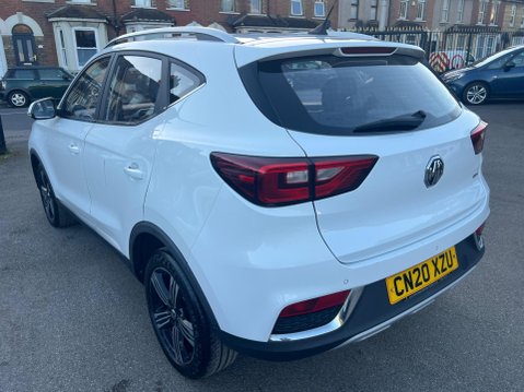 MG ZS 1.0 T-GDI Exclusive Auto Euro 6 5dr 4