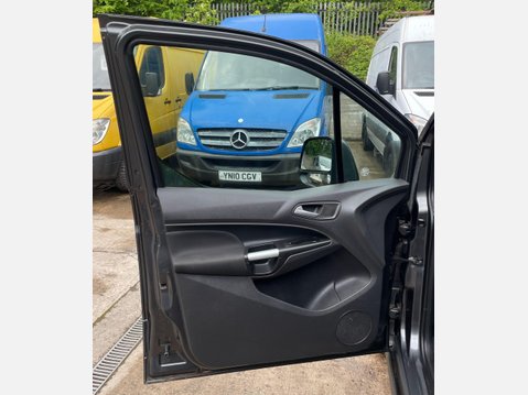 Ford Transit Connect 1.6 TDCi 240 Limited Panel Van 4dr Diesel Manual L2 H1 (128 g/km, 113 bhp) 43