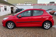 Peugeot 207 VERVE.. 9 SERVICES.. INCLUDING CAMBELT.. LOW INSURANCE.. PERFECT FIRST CAR  4