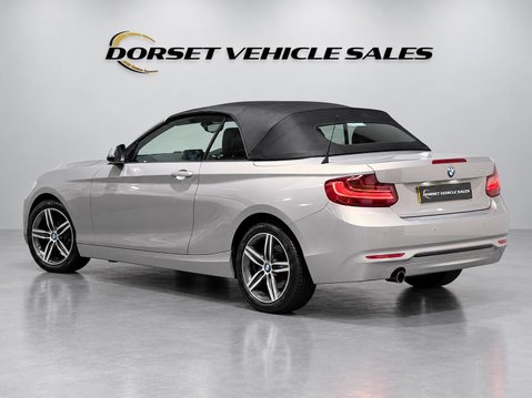 BMW 2 Series 2.0 220i Sport Euro 6 (s/s) 2dr 9