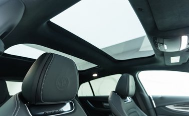 Mercedes-Benz Amg GT 63 S 4-Door 13