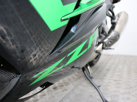 Kawasaki ZZR1400 ZZR1400 ZX 1400 Final Edition 15