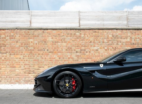 Ferrari F12 Berlinetta 21