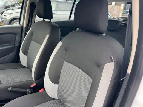 Dacia Sandero 1.2 Ambiance Euro 5 5dr 26