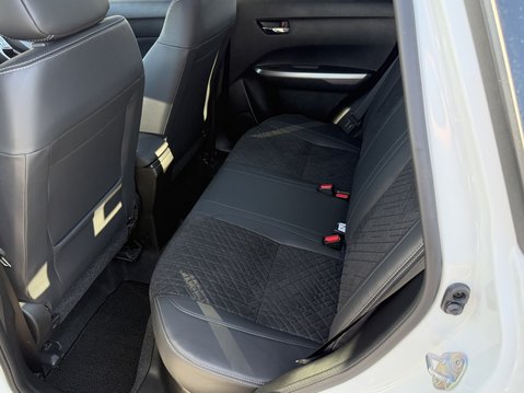 Suzuki Vitara 1.4 Boosterjet 48V Hybrid SZ5 5dr 40