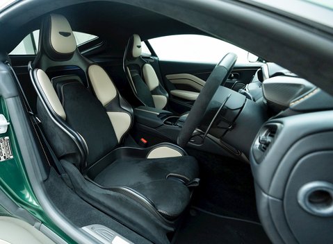 Aston Martin V12 Vantage 10