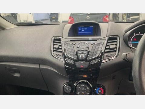 Ford Fiesta 1.0T EcoBoost Zetec S Euro 6 (s/s) 3dr 8