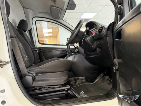 Fiat Fiorino 1.3 JTD Multijet II Cargo Car Derived Van 3dr Diesel Manual (119 g/km, 75 b 56
