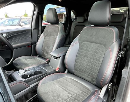 Ford Kuga 2.5 Kuga ST-Line X Edition HEV CVT 5dr 70