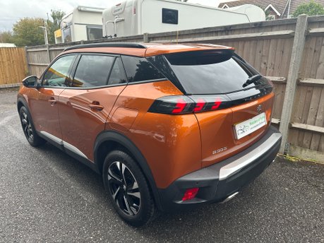Peugeot 2008 1.2 PURETECH S/S ALLURE PREMIUM 5 Dr 6
