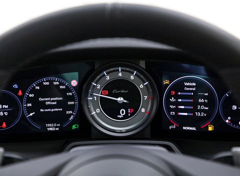 Porsche 911 Turbo (992) 16