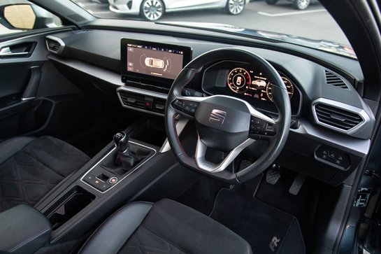 SEAT Leon TSI EVO FR SPORT