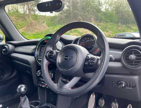 Mini Hatch 1.5 Cooper Sport 3dr 13