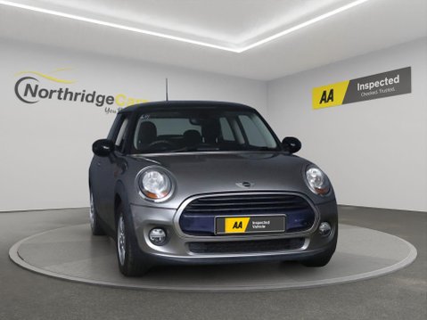 Mini Hatch 1.5 Cooper Auto Euro 6 (s/s) 3dr 3