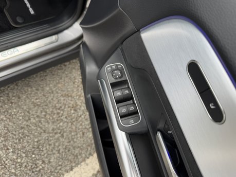 Mercedes-Benz EQA EQA 250 66KWH AMG Line Premium Auto Electric PAN ROOF/PARKTRONIC/SAT NAV 16