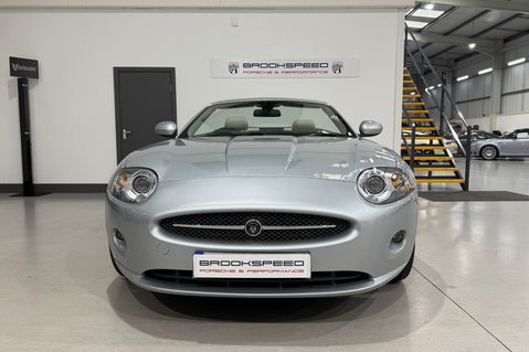 Jaguar XK 4.2 V8 Convertible 4