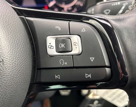 Volkswagen Golf 2.0 Golf R TSi 4WD 5dr 67