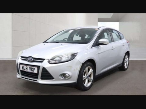 Ford Focus 1.6 Focus Zetec 125 5dr 3