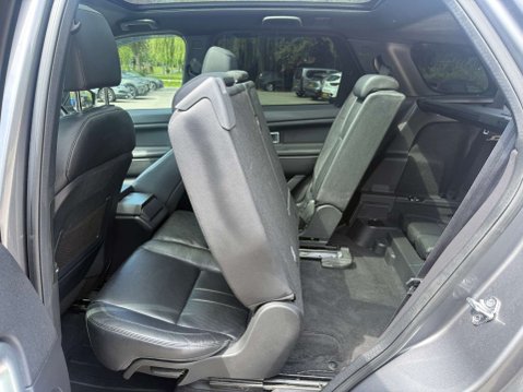 Land Rover Discovery Sport 2.0 Discovery Sport Black HSE TD4 Auto 4WD 5dr 18