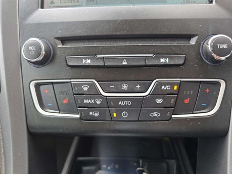 Ford Fiesta 1.0T EcoBoost Zetec Powershift Euro 6 5dr 25