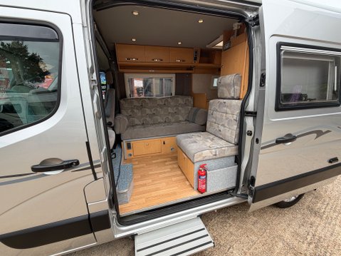 Devon Tempest 1 OWNER 2 BERTH HIGH TOP WITH ONLY 20,000 MILES 11