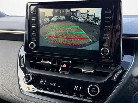 Toyota Corolla 1.8 VVT-i Hybrid Design 5dr CVT 26