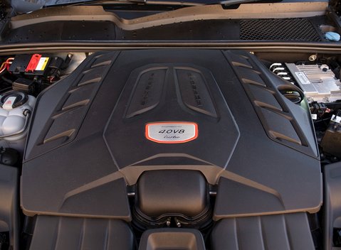 Porsche Cayenne Turbo 31