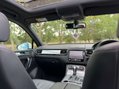 Volkswagen Touareg 3.0 Touareg V6 R-Line TDI BlueMotion Technology Auto 4WD 5dr 17