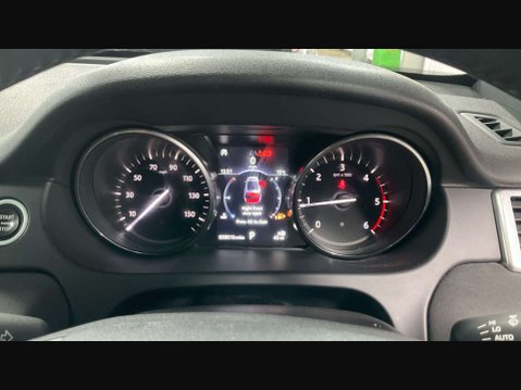 Land Rover Discovery Sport 2.0 Discovery Sport Black HSE TD4 Auto 4WD 5dr 11