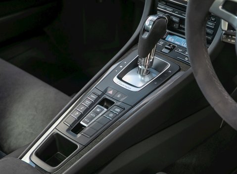 Porsche 911 (991) Carrera GTS 20